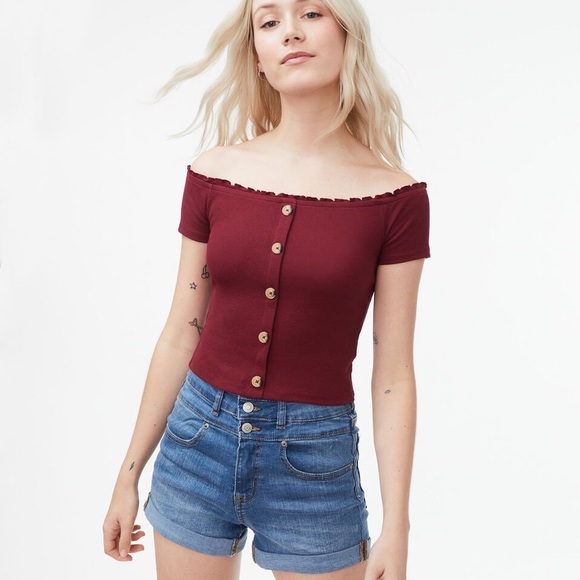Abercrombie & Fitch Tops - Women’s size small red Abercrombie soft off shoulder bodycon shirt‎ dainty y2k